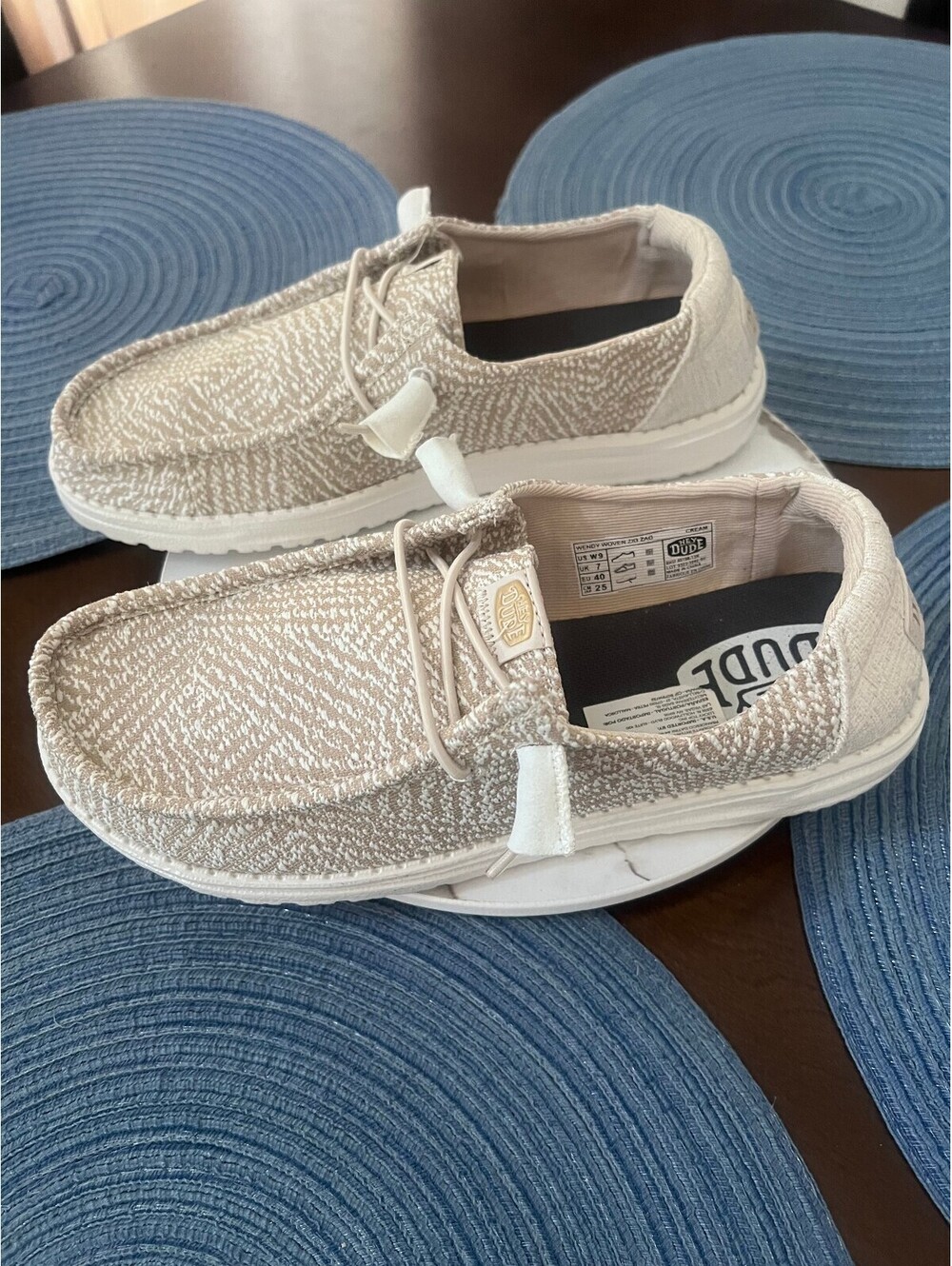 Hey Dudes Womens Wendy Wover ZigZag Cream Color size 9 - Picture 4 of 5